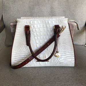 Genuine Brahmin satchel 🤎🤍